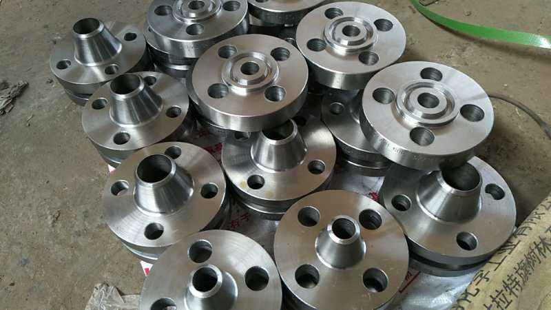 鋼板法蘭和鍛打法蘭的區(qū)別？